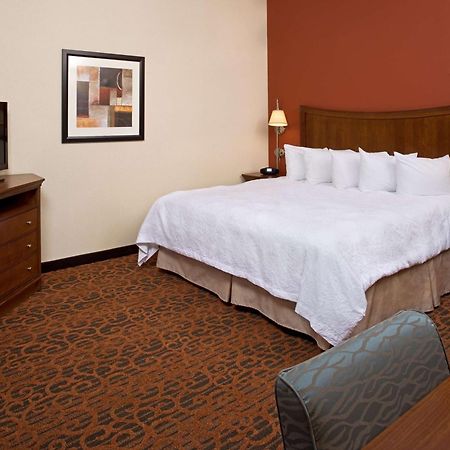 Hampton Inn & Suites Pittsburgh-Meadow Lands Washington Exterior photo